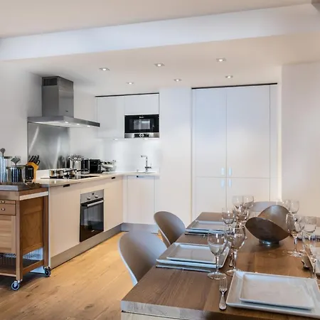 Whistler By Alpine * Courchevel