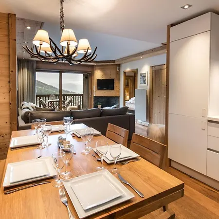 Whistler By Alpine * Courchevel